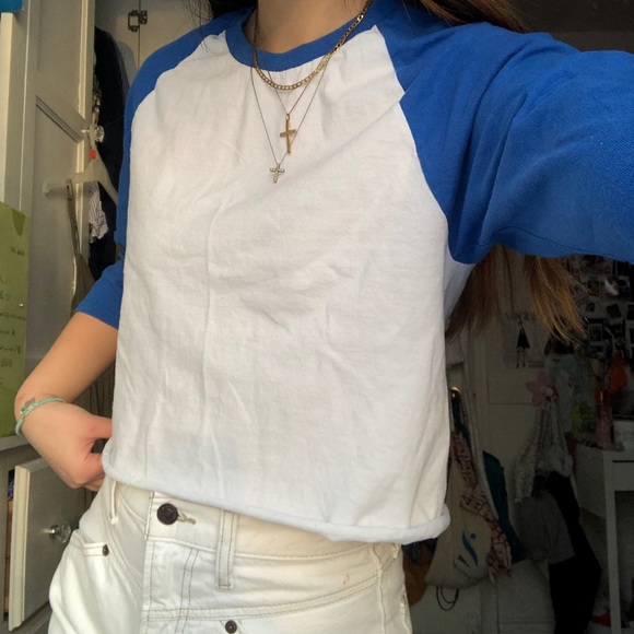 SOLD gildan blue baseball raglan tee - Picture 3 of 4